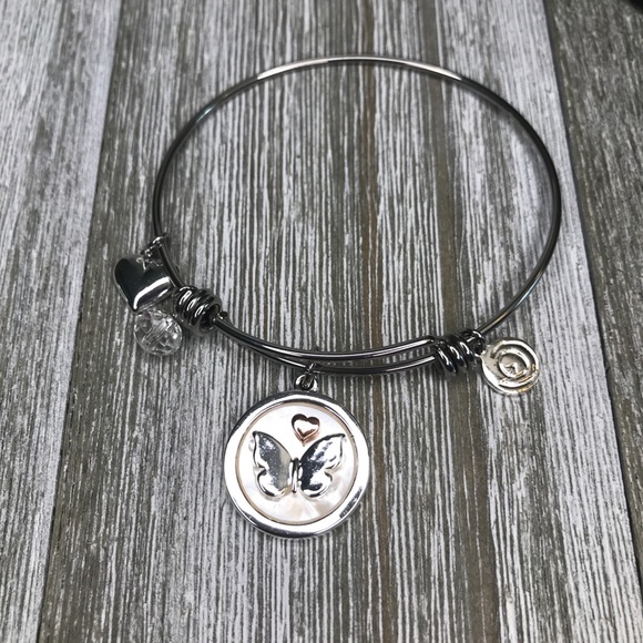 3/$15 Footnotes Butterfly Believe Charm Bangle - Picture 7 of 8